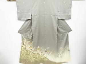 リサイクル　萩模様刺繍三つ紋色留袖(比翼付き)